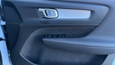 Volvo XC40 2.0 B3P Plus Dark 5dr Auto Petrol Estate